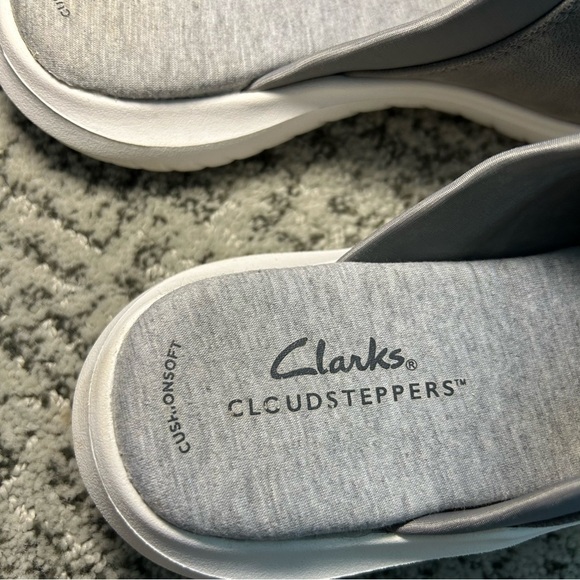 Cloudsteppers by Clarks Cushion Soft Gray Nova Ease Mules Size 6 - Picture 9 of 10